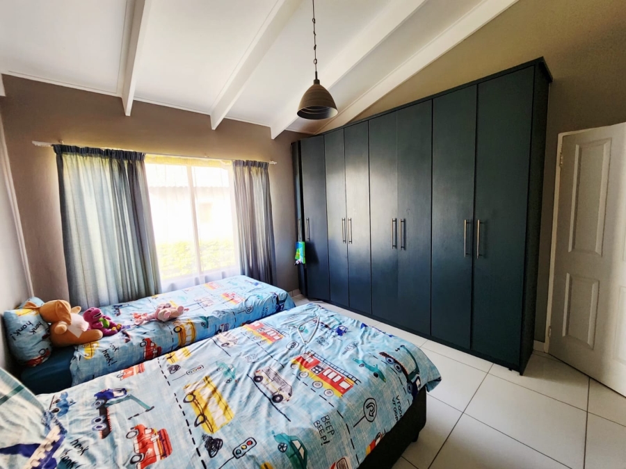 4 Bedroom Property for Sale in Waterval East North West